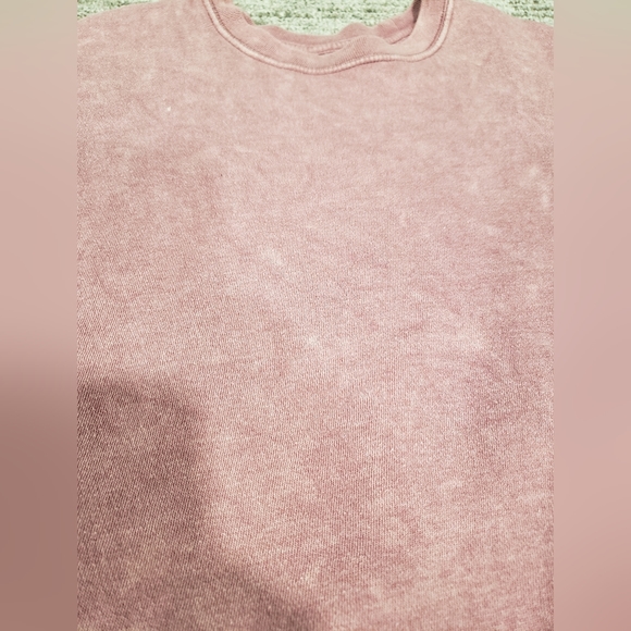 Hollister Small Pink Crewneck Sweatshirt - Picture 8 of 8
